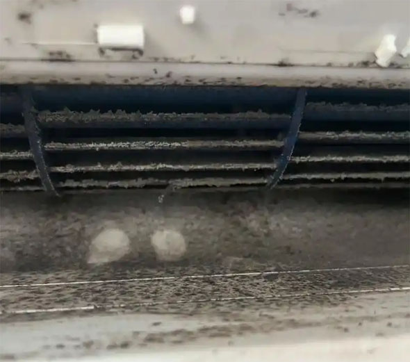 盐都空调吹的风有股烧焦味是怎么回事